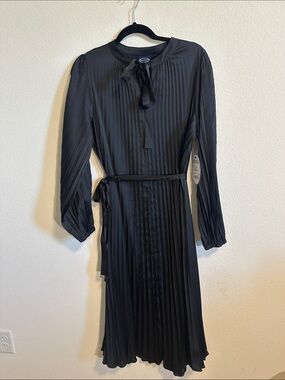 Women's Black Pleated Tie-Neck Dress